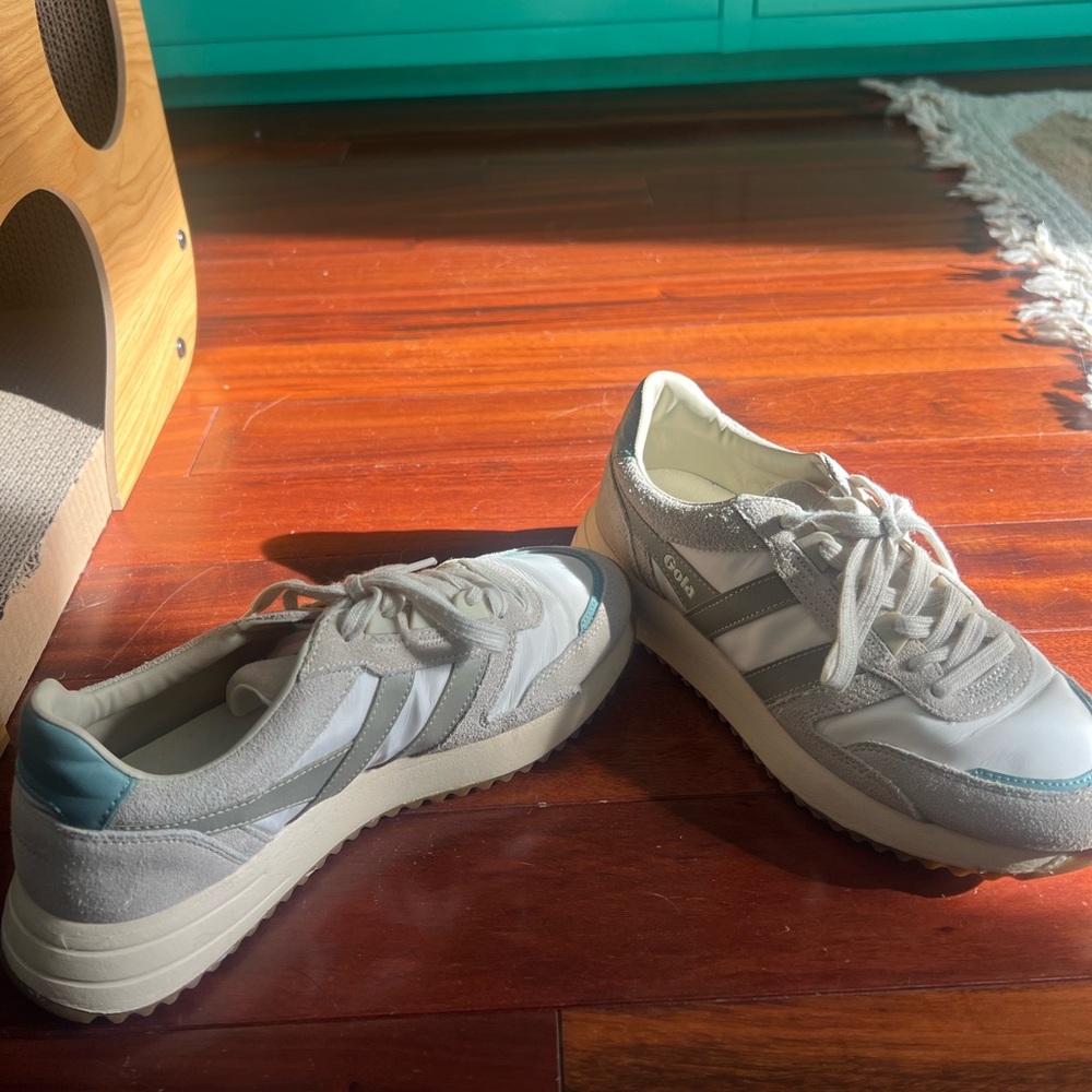 Gola Women's Chicago Off White Color Block Suede Leather Sneakers - Picture 3 of 6